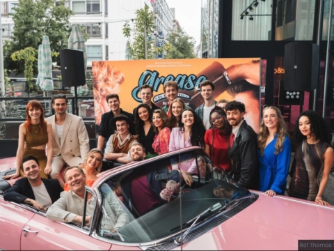 Tinne Oltmans en Danny Dorland worden droomkoppel in hitmusical 'Grease'! - Tagmag 16/05/2024